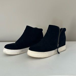 Black platform sneakers with heel. Size 8